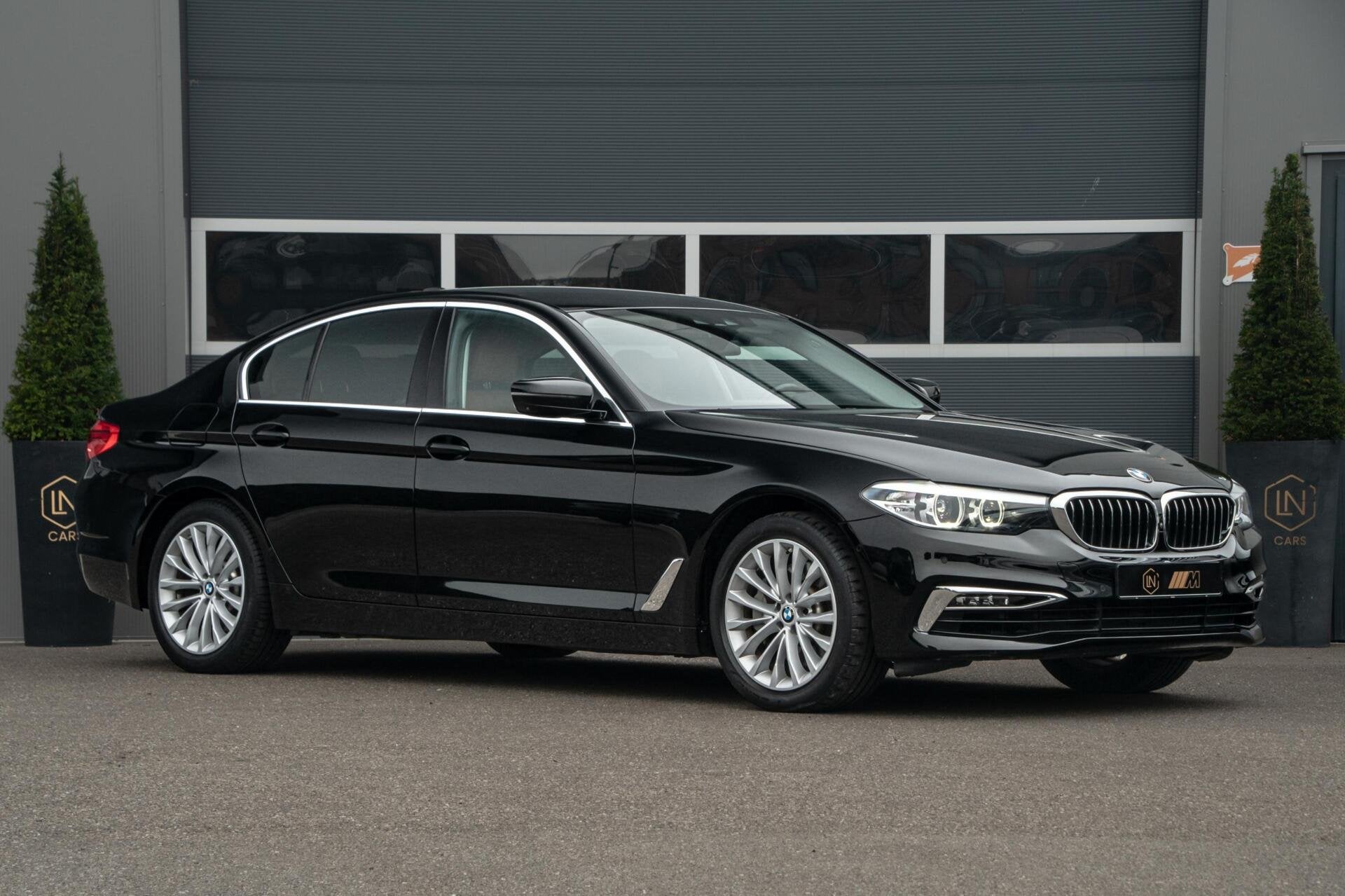 BMW 5-serie 530e iPerformance eDrive Luxury line | Camera, Automaat, 1998 cc, Achterwielaandrijving, 4 cilinders