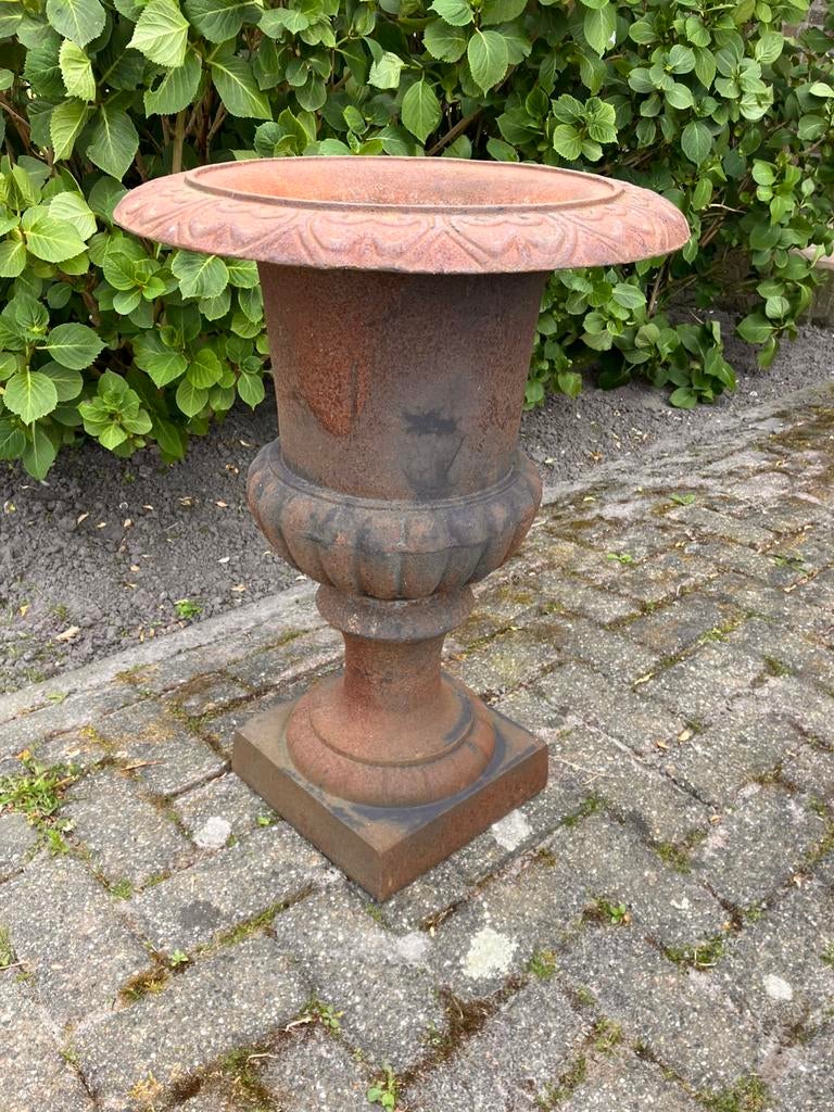 Grote tuinvaas van gietijzer, Tuin en Terras, Tuinvazen, Ophalen, Gebruikt