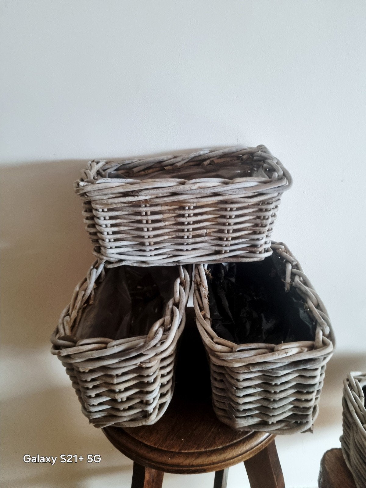 Diverse rieten manden en plantenbakken, Ophalen, Gebruikt, Mand, Gevlochten