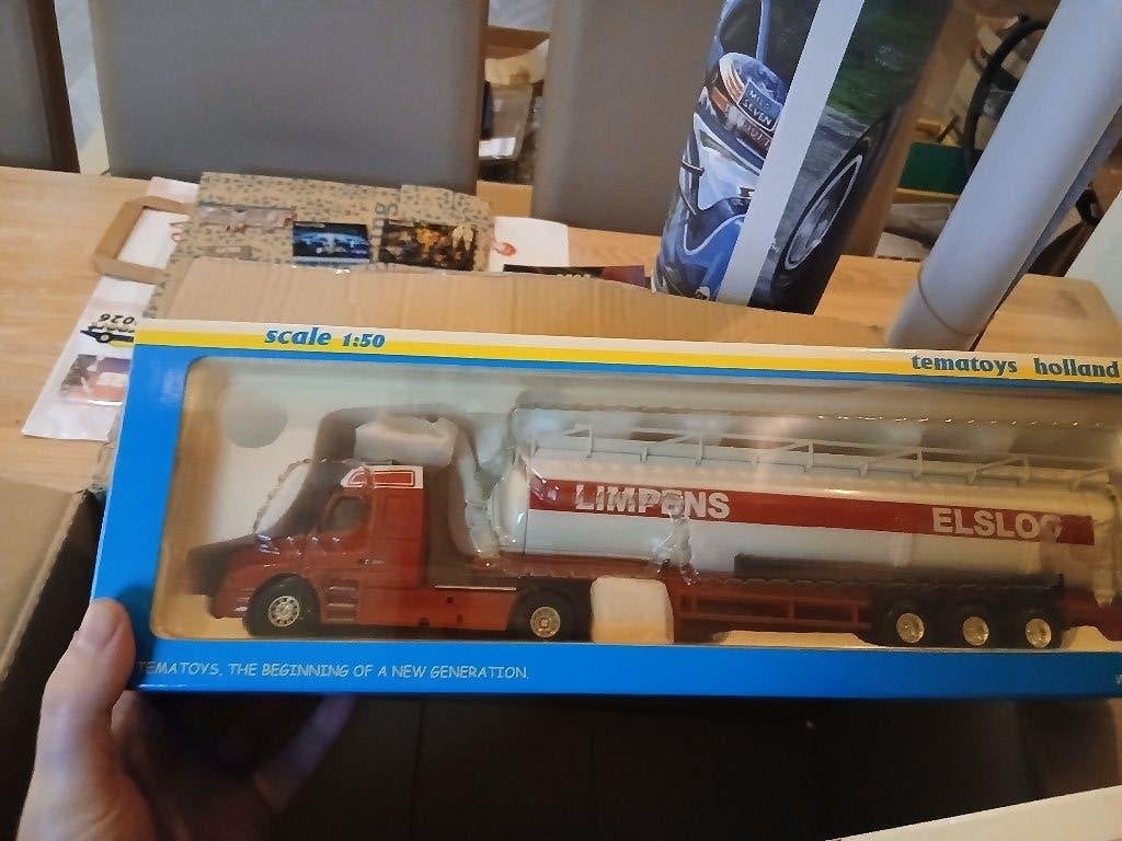 Tematoys  volvo limpens elsloo, Hobby en Vrije tijd, Ophalen of Verzenden, Zo goed als nieuw, Bus of Vrachtwagen