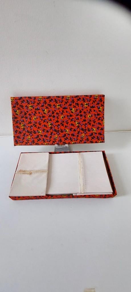 Vintage doos met briefpaper en enveloppen, Eu, Gebruikt, Eu, Ophalen of Verzenden