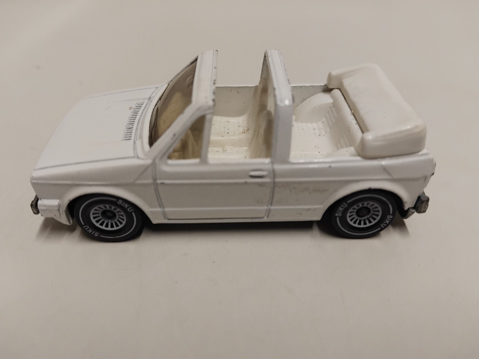 Siku diverse Volkswagen Golf of Kever 3INCH, Ophalen of Verzenden, Zo goed als nieuw, Auto