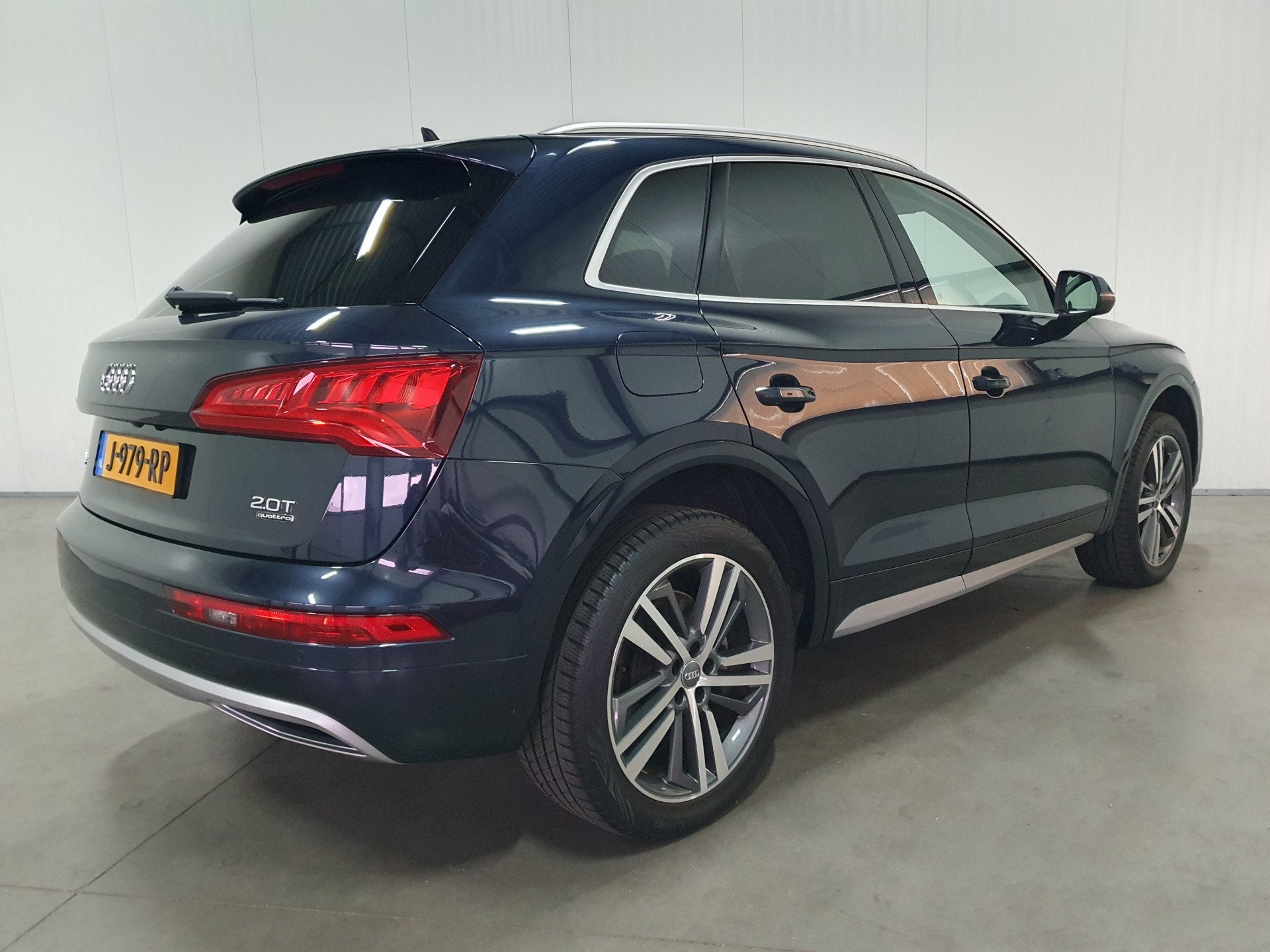 Audi Q5 2.0 TFSI quattro Sport PANO/NAVI/STOELVENT/LEDER/LMV, Auto's, Audi, Automaat, 1780 kg, 15 km/l, Gebruikt