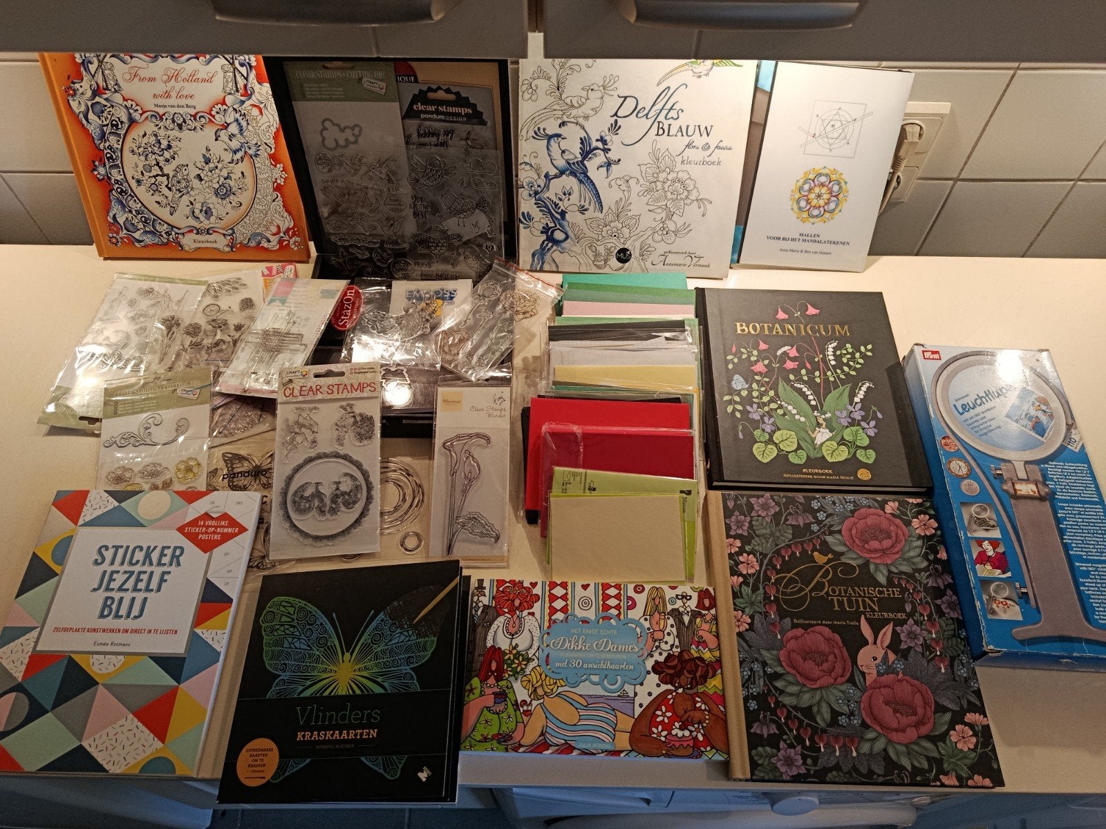 Groot pakket teken- en knutselspullen, Ophalen of Verzenden, Zo goed als nieuw, Boek of Gids