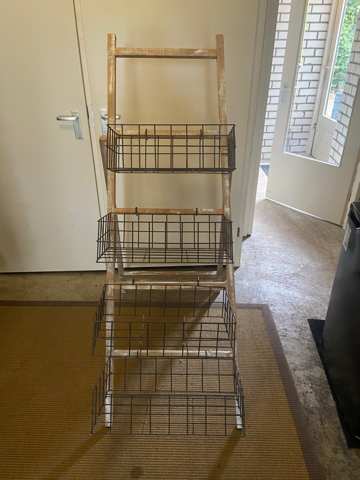 Decoratieve houten ladder met metalen manden, Ophalen, Hout, Gebruikt, Landelijk