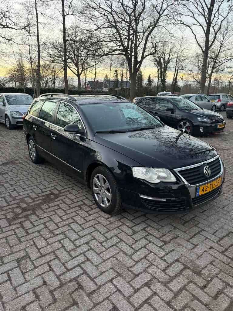 Volkswagen Passat 2.0 TDI 103KW Variant 2006 Zwart export, Auto's, Voorwielaandrijving, Stof, 1800 kg, 4 cilinders
