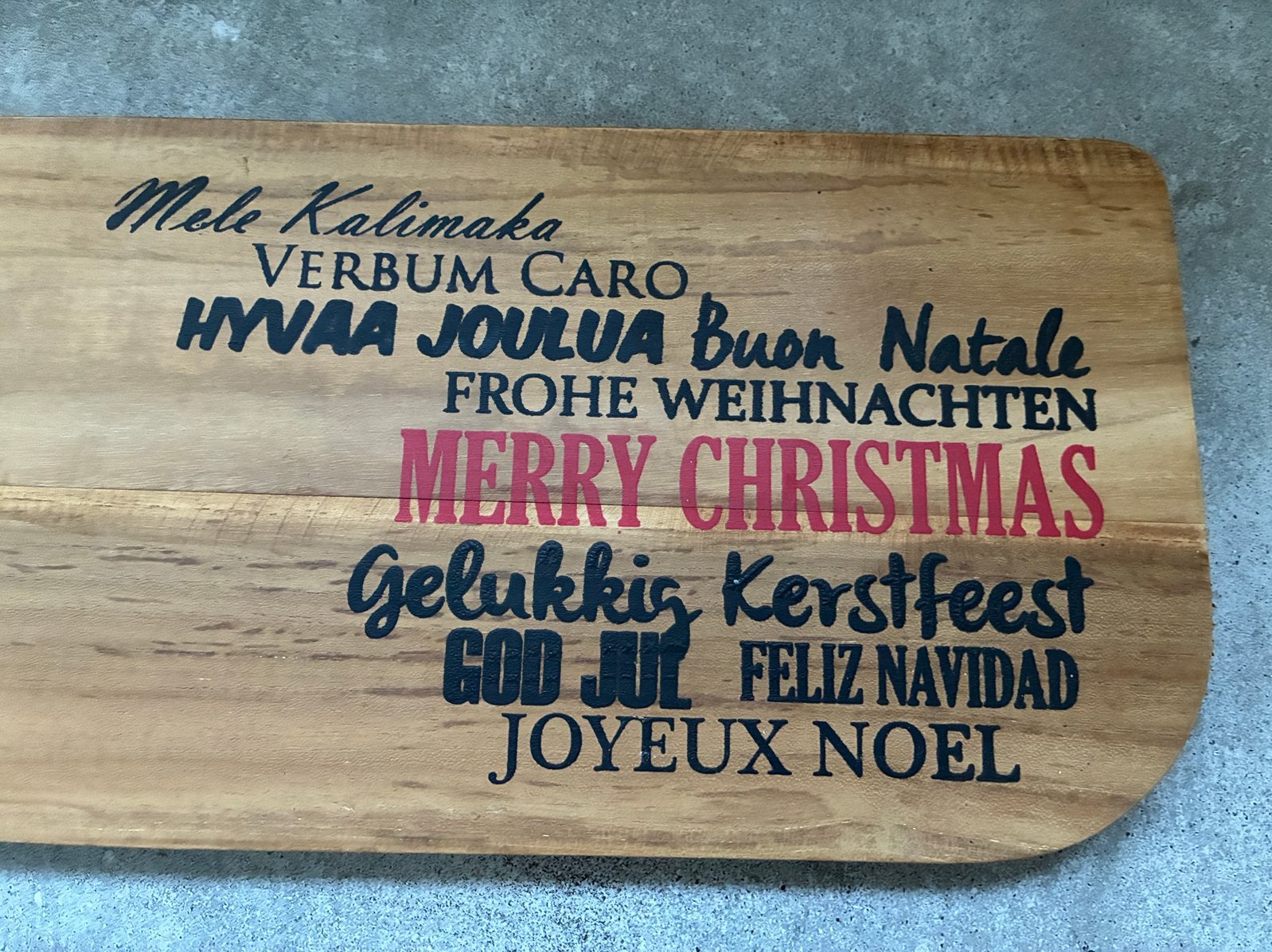Tapasplank borrelplank hout Kerstmis rond 2 stuks ZGAN!, Hout, Snij-/serveerplank, Ophalen of Verzenden, Zo goed als nieuw