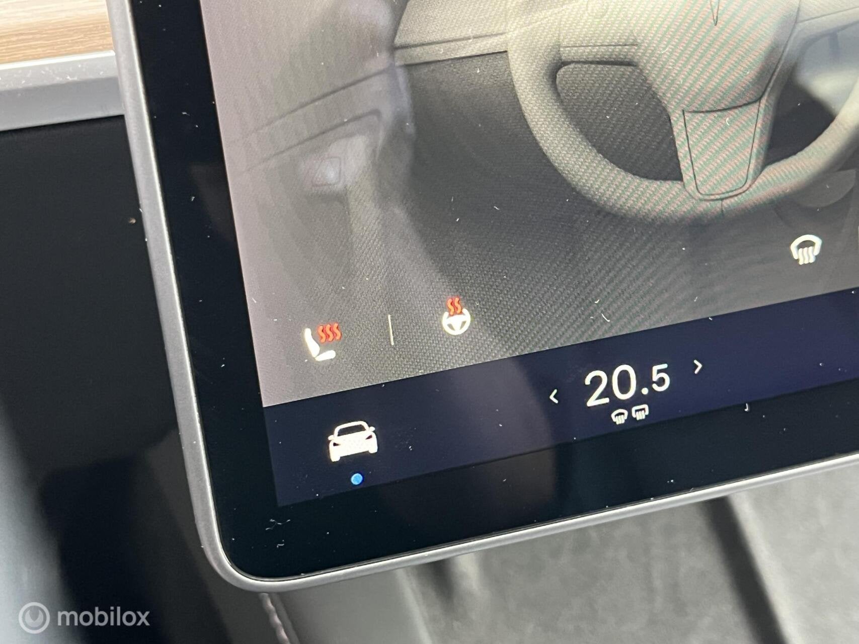 Foto 14 van Tesla Model Y Long Range AWD 75 kWh, FSD , Trekhaak Netjes