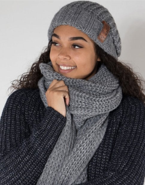 Moscow grijse wollen dames muts beanie grof gebreid, Maat 38/40 (M), Nieuw, Ophalen of Verzenden, Moscow