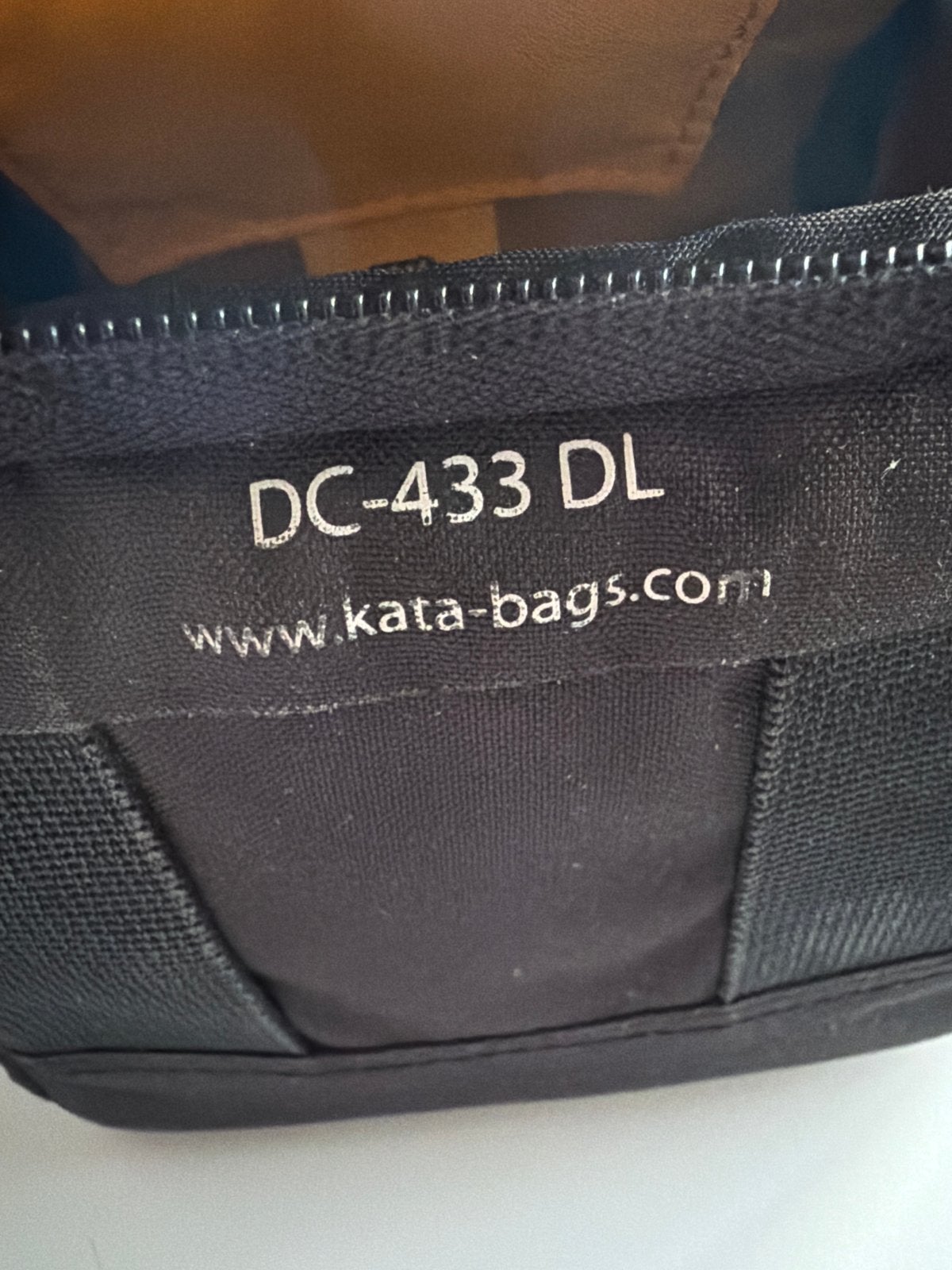Kata-Bags DC-433 DL cameratas - Compact en beschermend, Audio, Tv en Foto, Fotografie | Fototassen, Gebruikt, Kata, Gevoerd, Ophalen of Verzenden