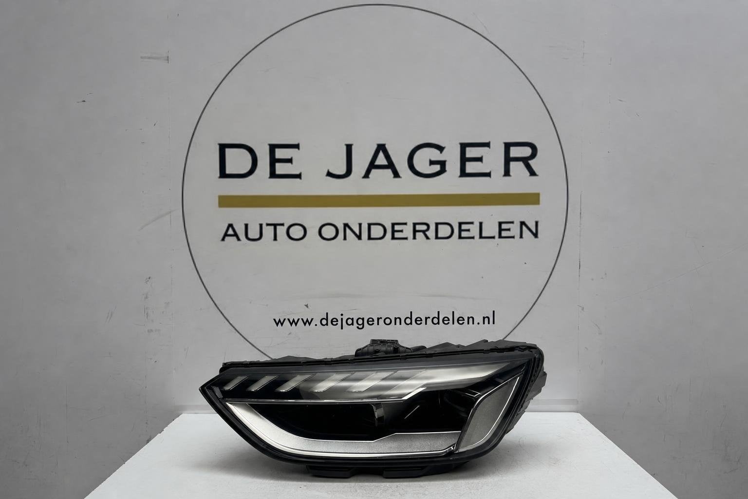 Audi A4/S4 B9 FL Full LED koplamp links 8W0941033D, Auto-onderdelen, Gebruikt, AUDI AG, Auto-Union-Strasse 1
85045  Ingolstadt, DE
