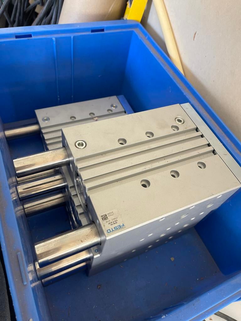 4x Festo DFM-50-125-P-A-GF Cilinders, Ophalen of Verzenden