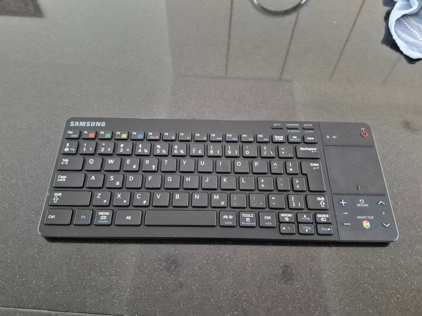 Samsung Smart TV Toetsenbord VG-KBD1500 QWERTY Draadloos, Ophalen of Verzenden, Zo goed als nieuw, Draadloos, Draadloze ontvanger