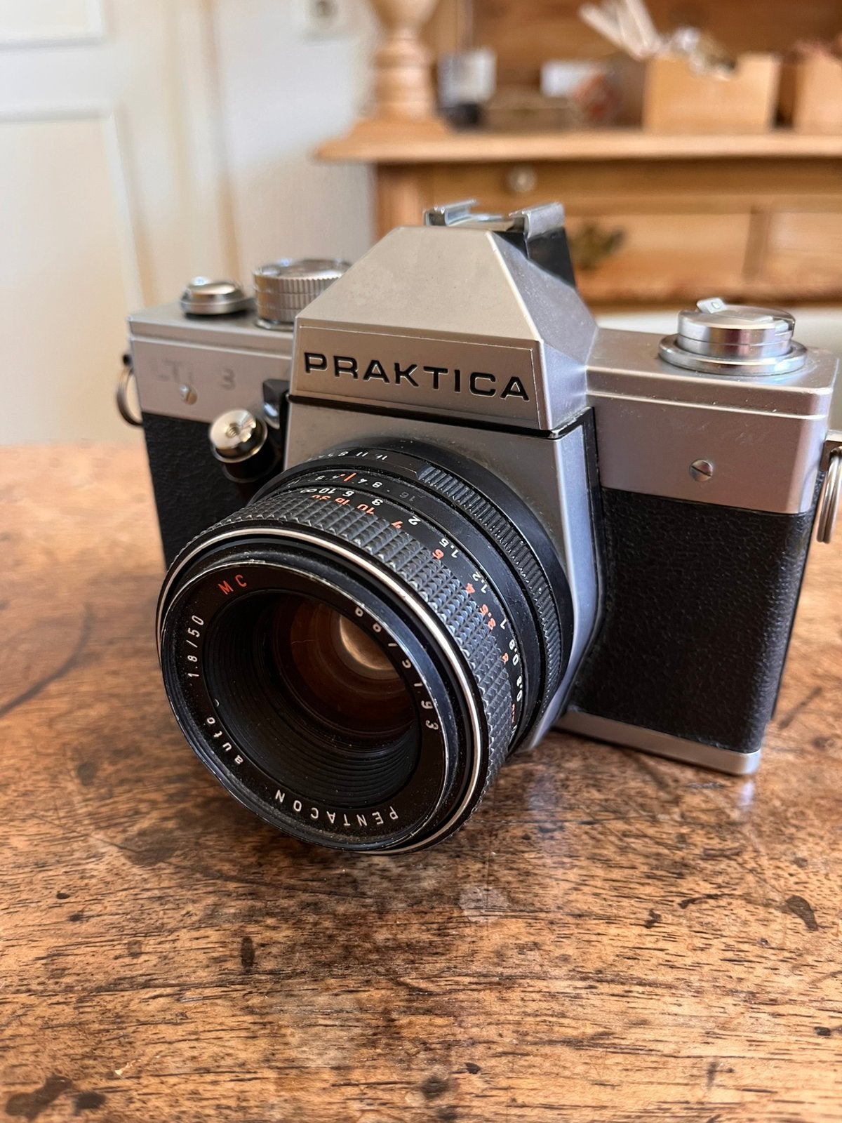 Praktica LTL3 met 50 mm lens, Ophalen of Verzenden, Zo goed als nieuw, Spiegelreflex, Overige Merken