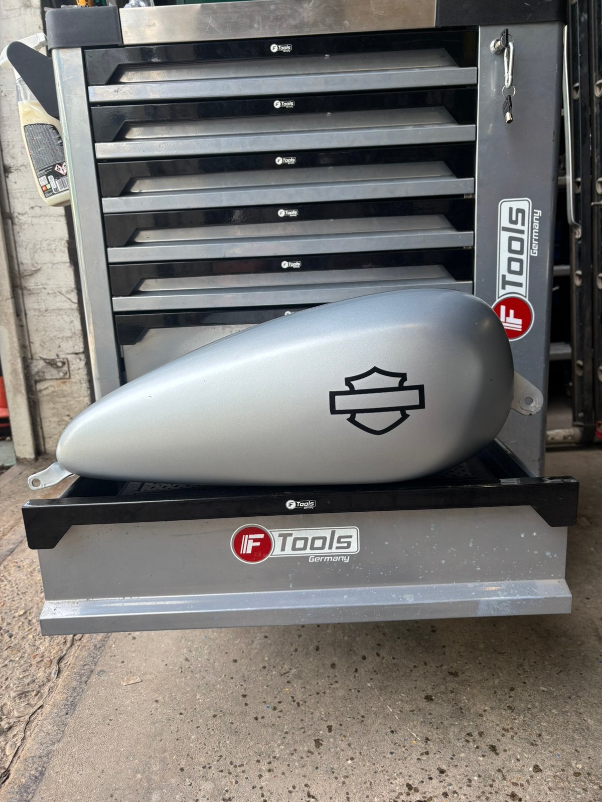 Brandstof tank harley davidson sportster custom, Motoren, Onderdelen | Harley-Davidson, Ophalen, Gebruikt