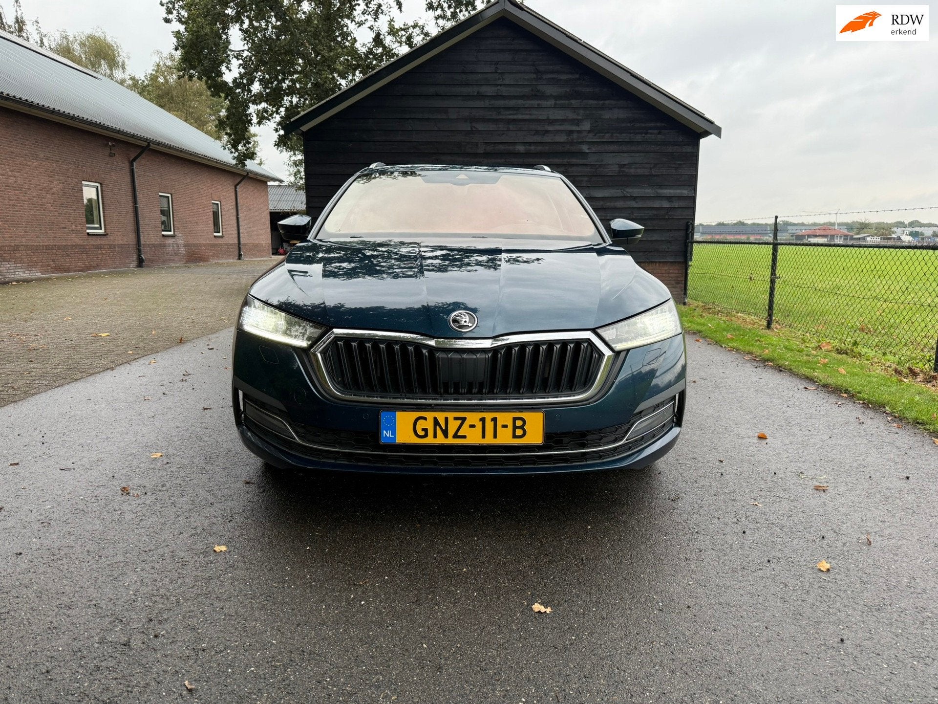 Skoda OCTAVIA 2.0 TDI, Voorwielaandrijving, Stof, Gebruikt, 4 cilinders