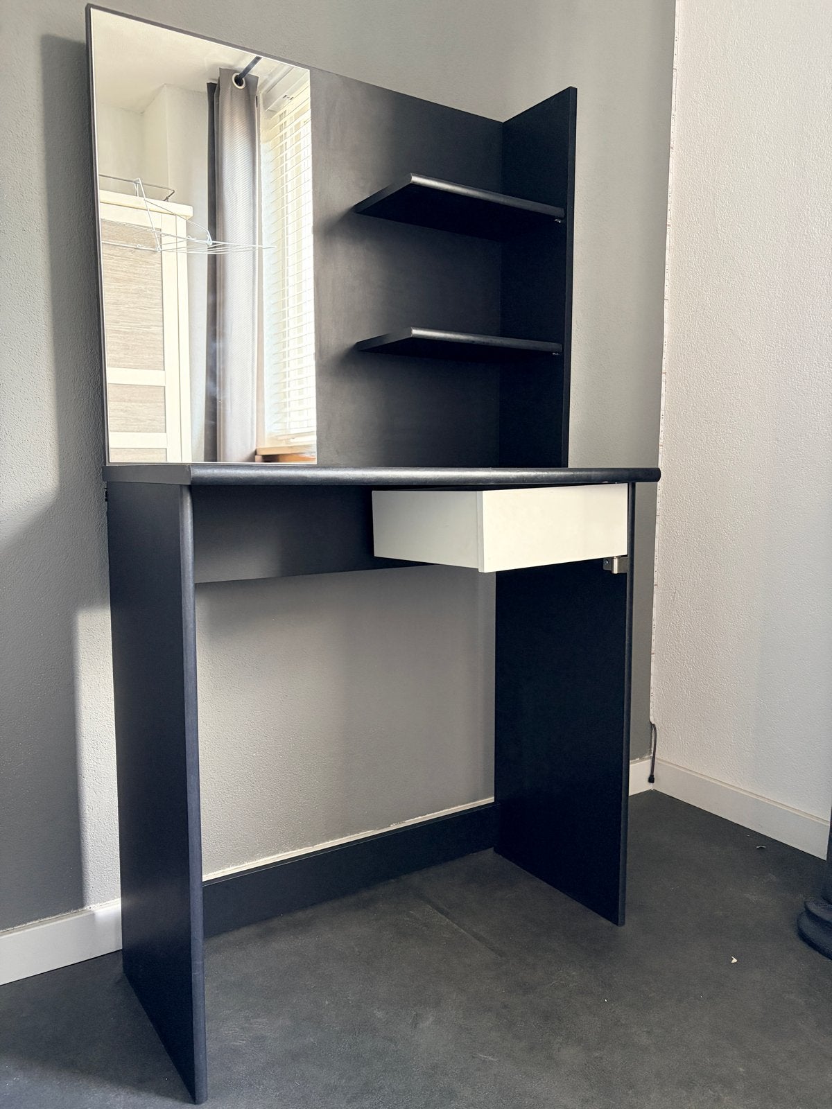 Zwart make-up bureau met spiegel en lades, Ophalen, Gebruikt, 100 tot 150 cm, 50 tot 100 cm