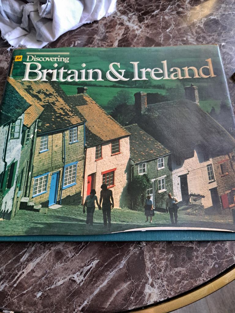 AA Discovering Britain & Ireland Reisgids, Boeken, The National Geographic Society, Europa, Ophalen of Verzenden, Reisgids of -boek
