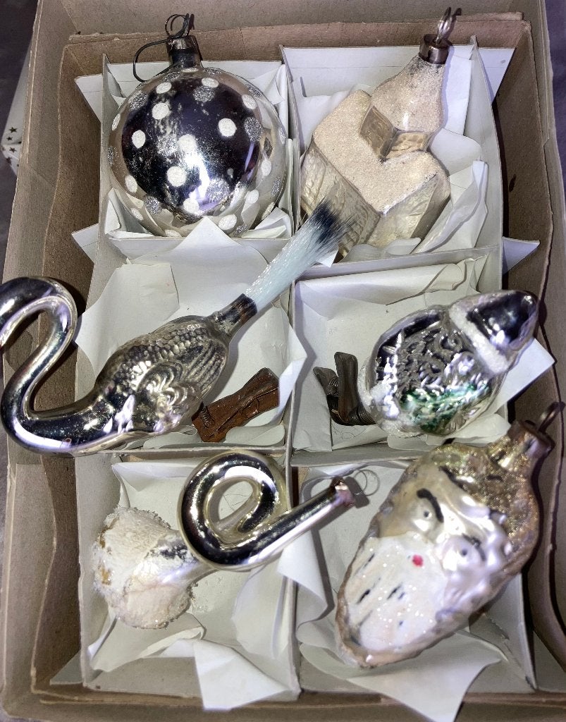 Oude kerstbal ornament in doos nr 106, Diversen, Kerst, Ophalen of Verzenden, Gebruikt