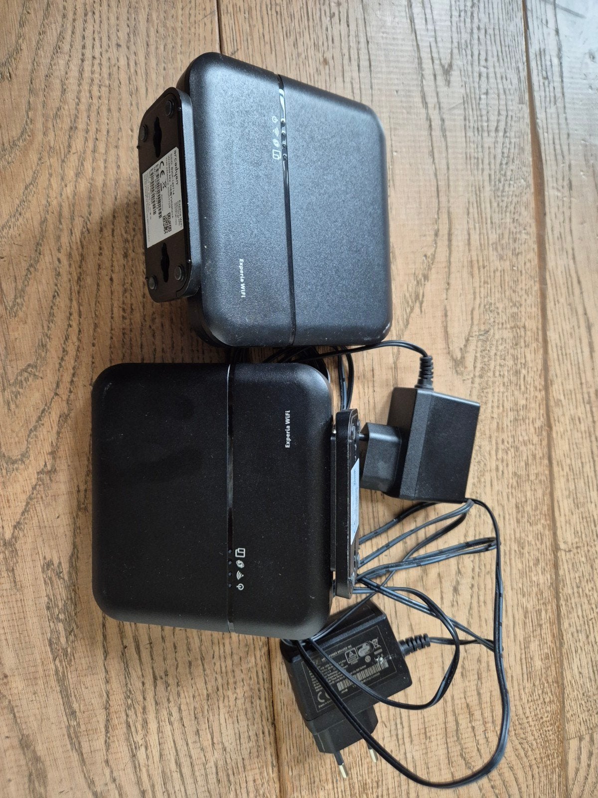 KPN Experia WiFi Versterker (2 stuks), Ophalen of Verzenden, Gebruikt, KPN