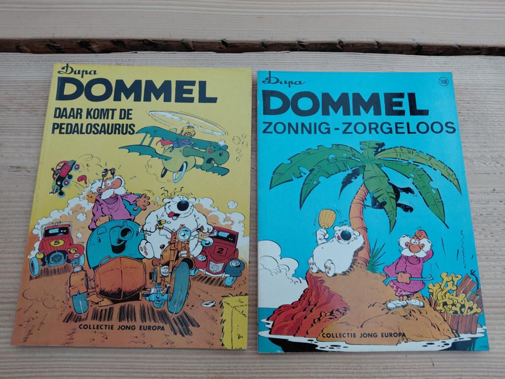Dommel stripboeken 2 stuks, Meerdere stripboeken, Ophalen of Verzenden, Gelezen, Dupa