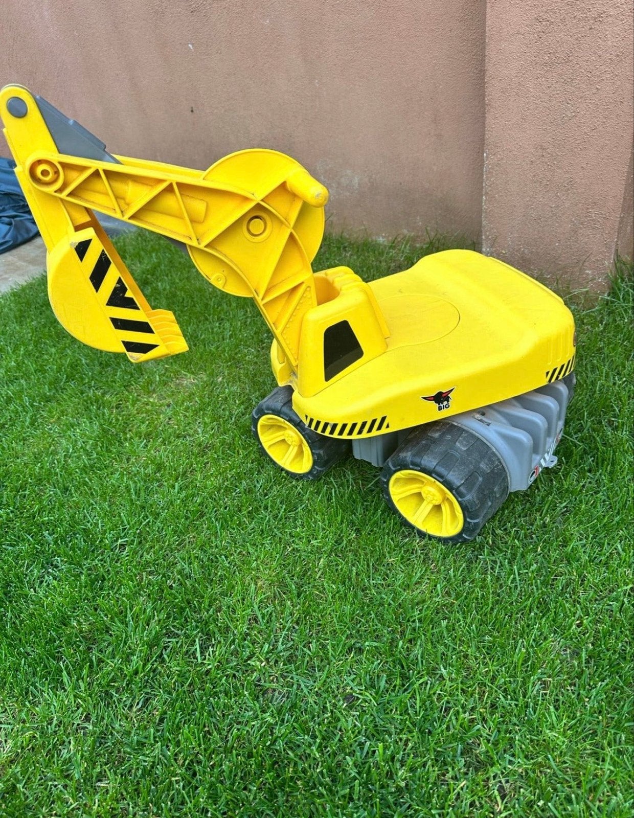 Gele BIG Bobby Digger Loopgraafmachine voor Kinderen, Ophalen, Gebruikt, Loopvoertuig