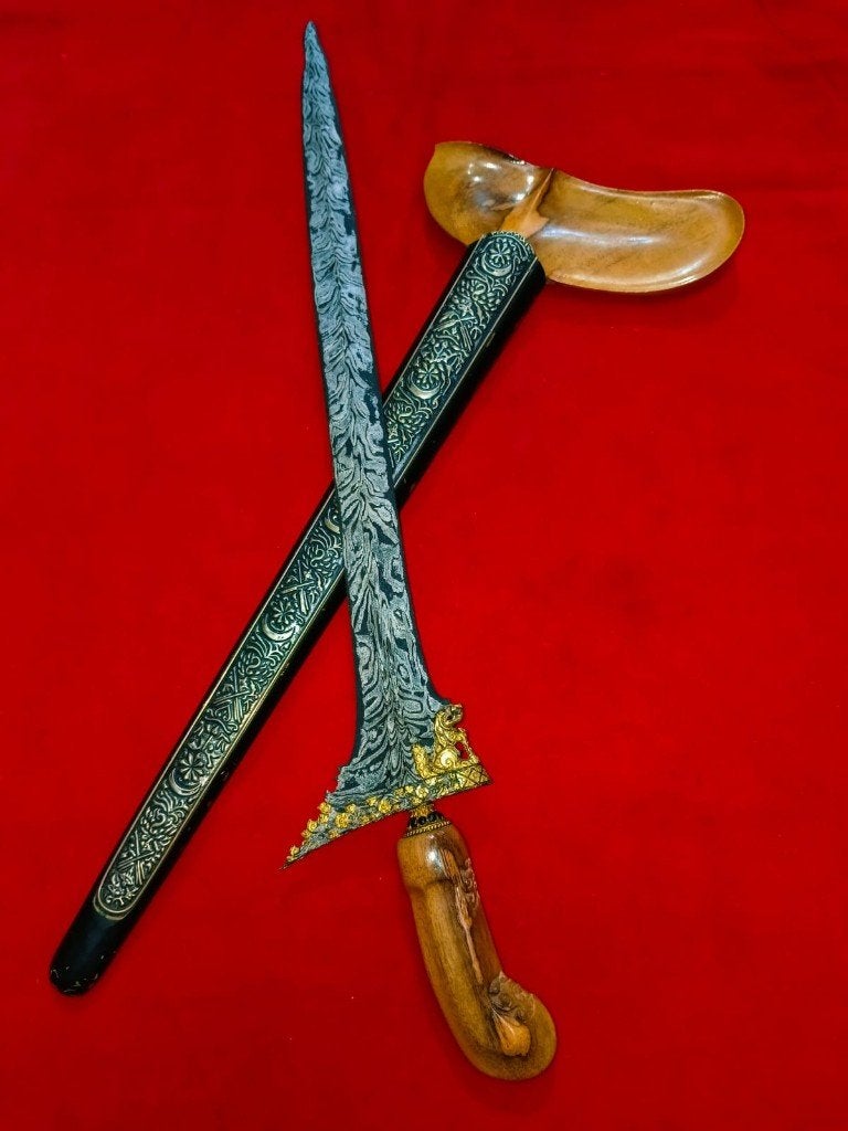 Antieke Keris Singo Barong Pamor Lar Gangsir Kinatah SVH10, Antiek en Kunst, Kunst | Niet-Westerse kunst, Wapen, Verzenden, Overige materialen