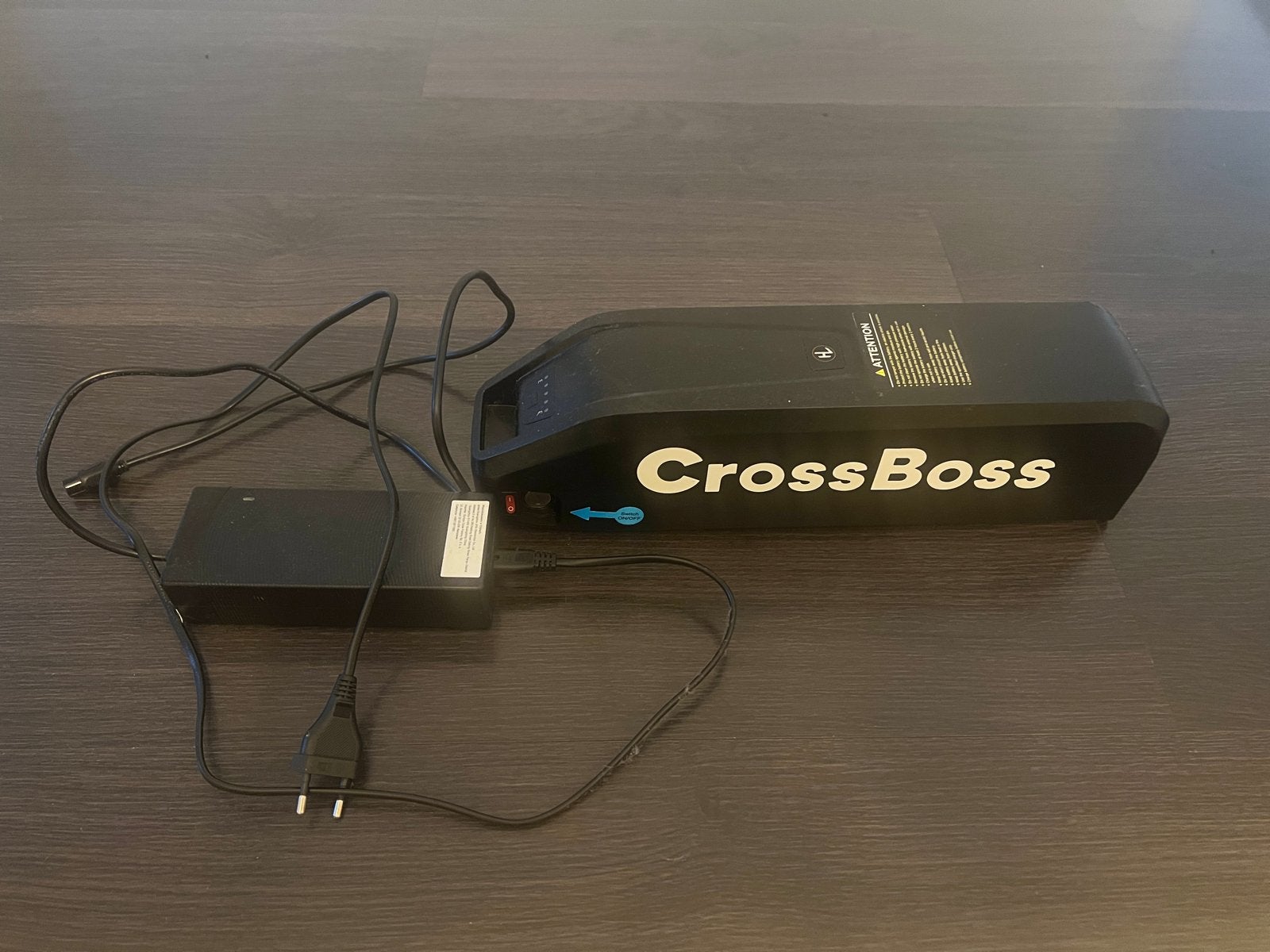 CrossBoss E-bike Accu met Oplader, Ophalen, Gebruikt