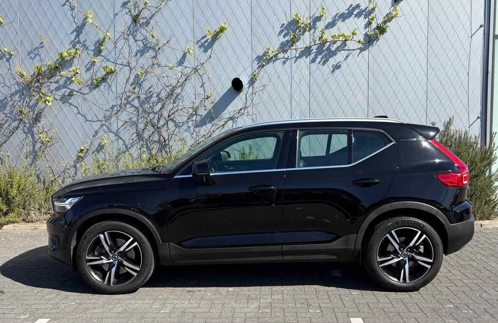 Volvo XC40 1.5 Plug-in Hybrid T5 Inscription | PHEV | Achter, Auto's, Volvo, 12 maanden, Euro 6, 1712 kg, Zwart