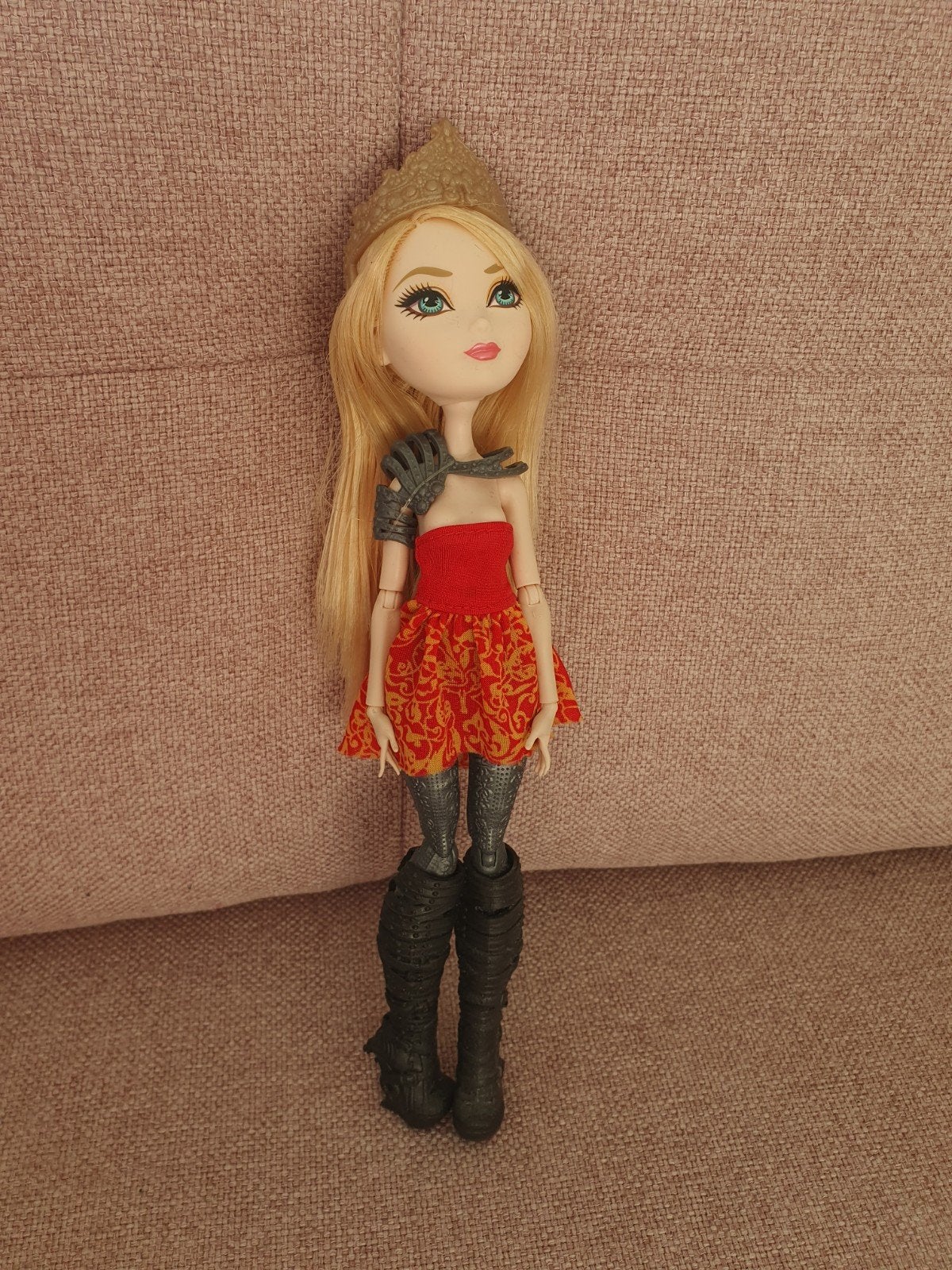 Ever after high apple white dragon games doll, Verzamelen, Poppen, Ophalen of Verzenden, Pop
