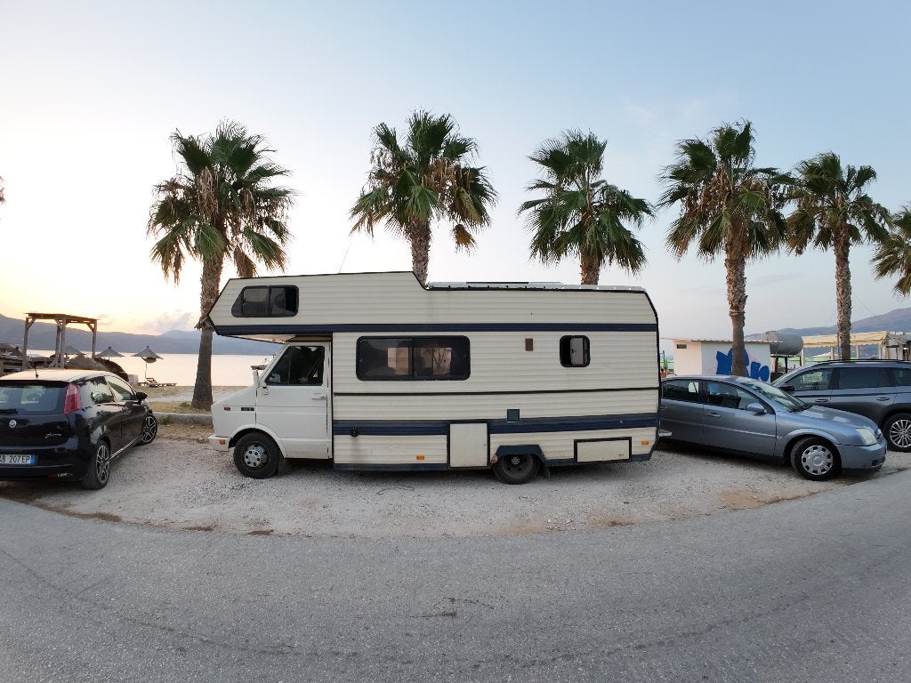 Camper oldtimer - Wegenbelasting vrij! Fiat Iveco, Caravans en Kamperen, Campers, Chemisch toilet, Alkoof, Kluisje, Fiat