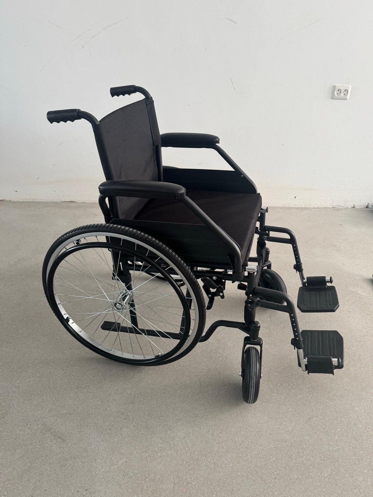 Bijna nieuwe rolstoel Plaza PL1 – inklapbaar en lichtgewicht, Diversen, Rolstoelen, Ophalen, Inklapbaar, Duwrolstoel