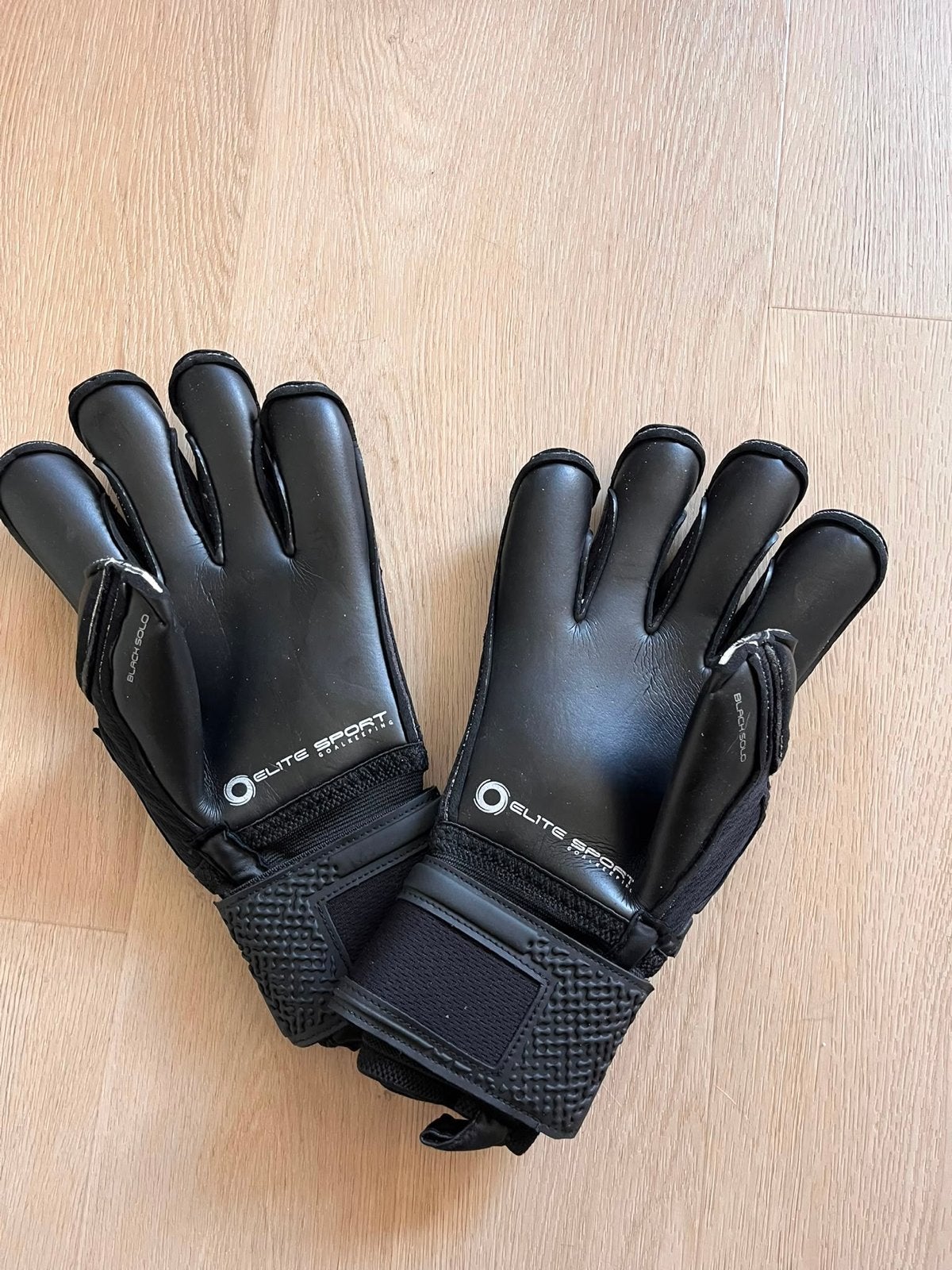 Elite Sport keepershandschoenen - Zwart - Maat 8, Sport en Fitness, Voetbal, Ophalen, Nieuw, Handschoenen