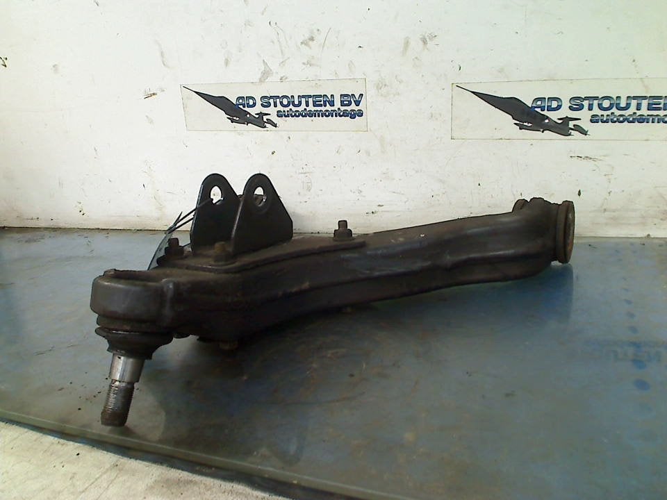 Draagarm Links Voor Iveco New Daily V (2011-09/2014-06), Gebruikt, Overige automerken, Iveco Magirus AG, Info@iveco-sw.de