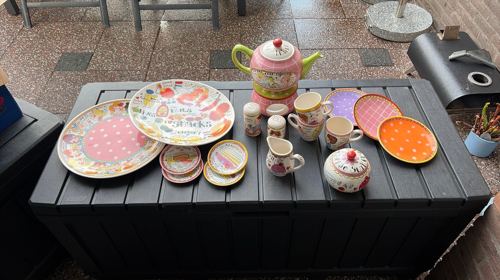 Blond servies, Ophalen