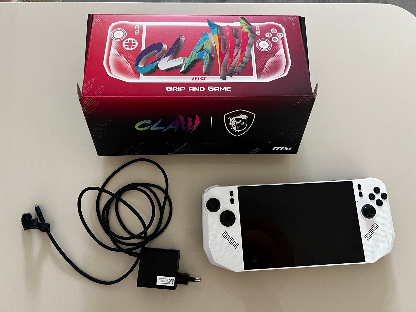 MSI Claw A8 BZ2EM-047NL - Zo goed als nieuw + garantie, Ophalen, MSI, Zo goed als nieuw