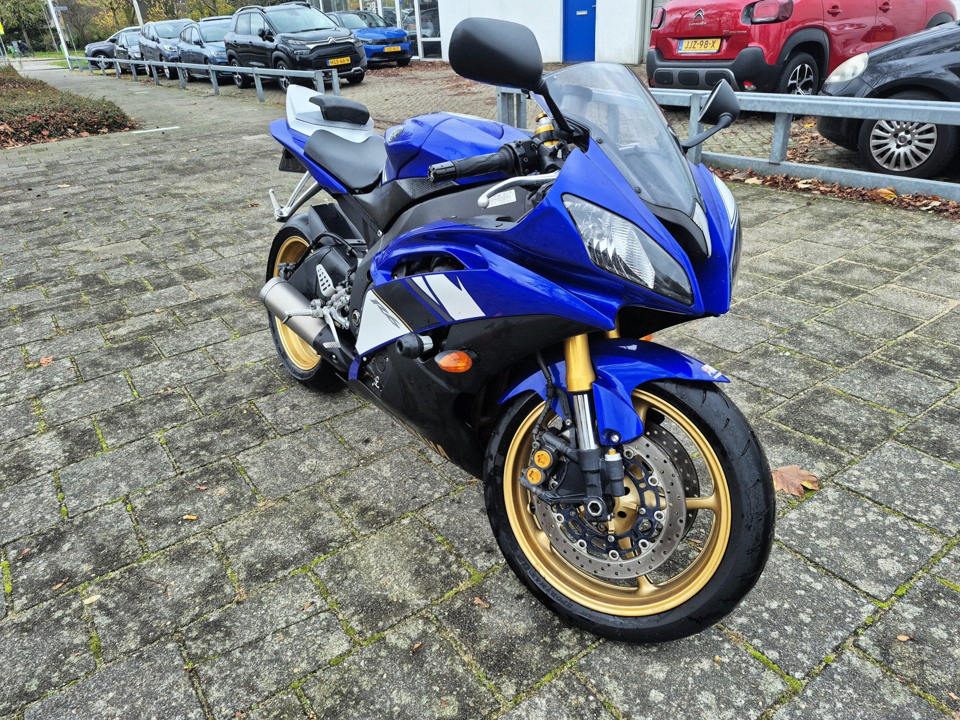 Yamaha YZF-R6 NETTE STAAT (bj 2008), Euterpelaan 5
5344CA  OSS, NL, Rvpinxteren@hetnet.nl, Van Pinxteren Auto's, Bedrijf