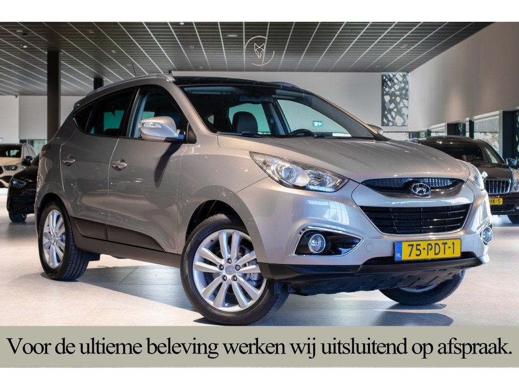 Hyundai ix35 2.0i i-Catcher Pano|Leder|Keyless|Camera|Cruise, Auto's, Hyundai, Gebruikt, Zwart, 4 cilinders, Handgeschakeld