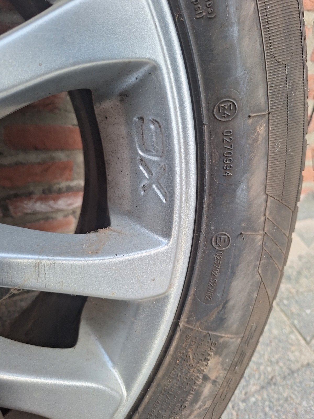 2 goede volvo wielen, Ophalen, Gebruikt