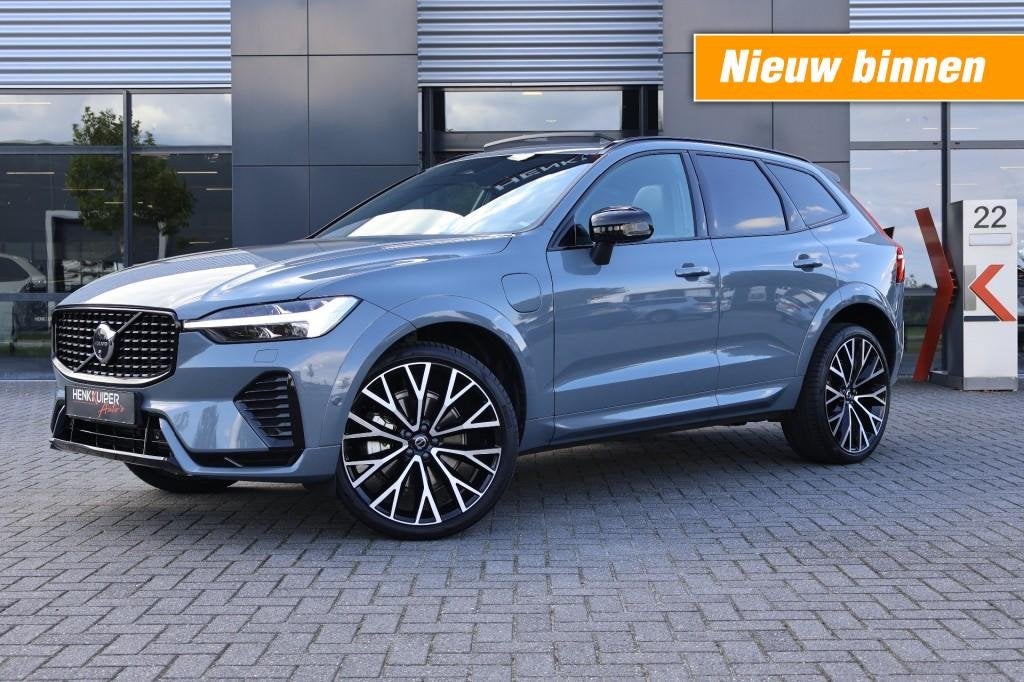 Volvo XC60 Recharge T8 AWD U. DARK/ Panodak / 22 Inch LM /Lu, Automaat, Gebruikt, Huisgarantie, 4 cilinders
