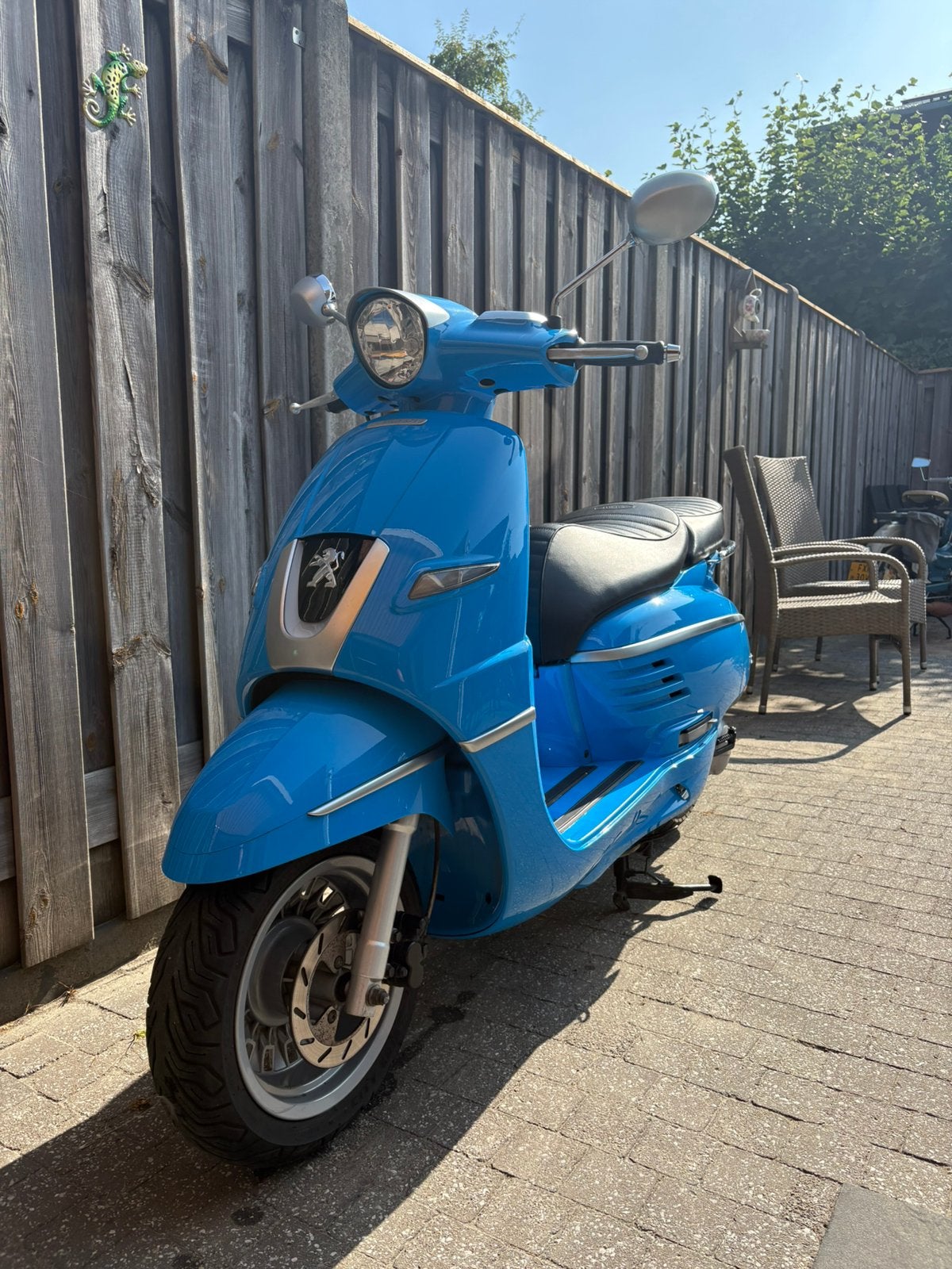 Peugeot django sport bromscooter, Ophalen, Overige modellen, Maximaal 45 km/u, Zo goed als nieuw