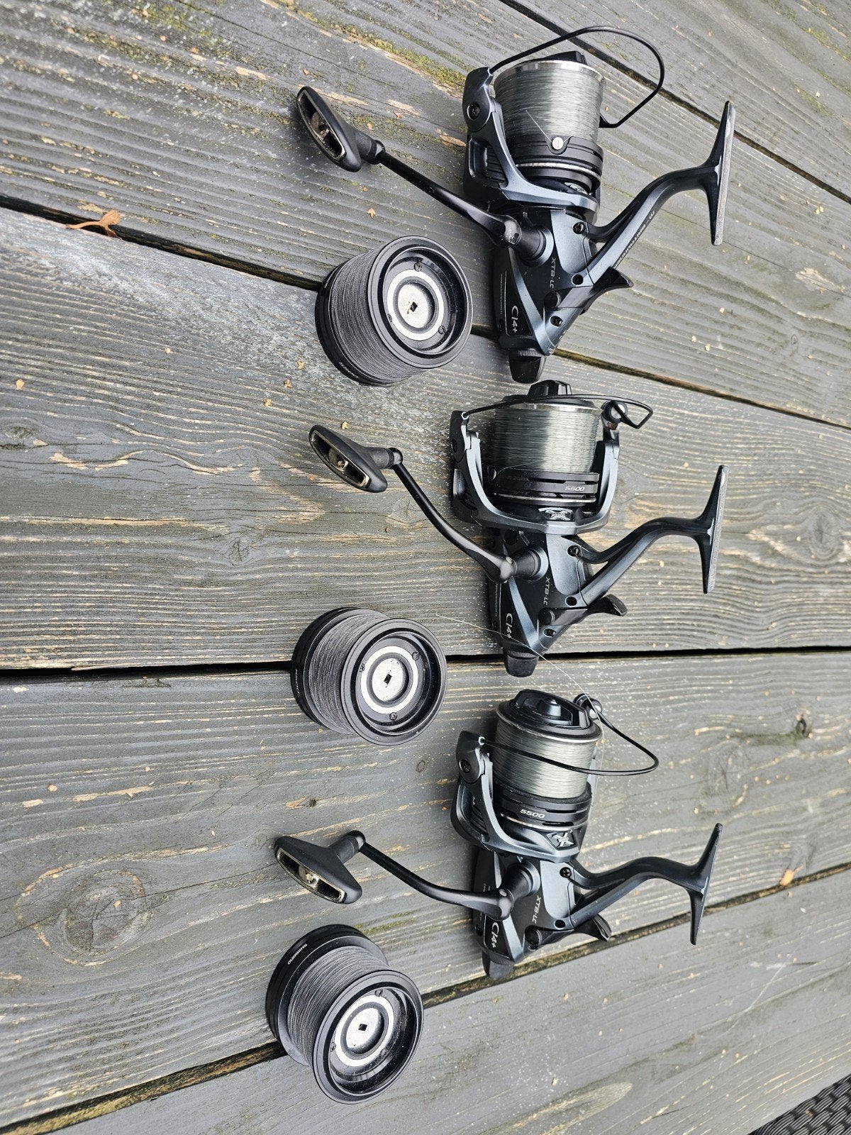3x Shimano Baitrunner 5500 XTB C14+ z.g.a.n!!, Watersport en Boten, Ophalen of Verzenden, Zo goed als nieuw, Molen