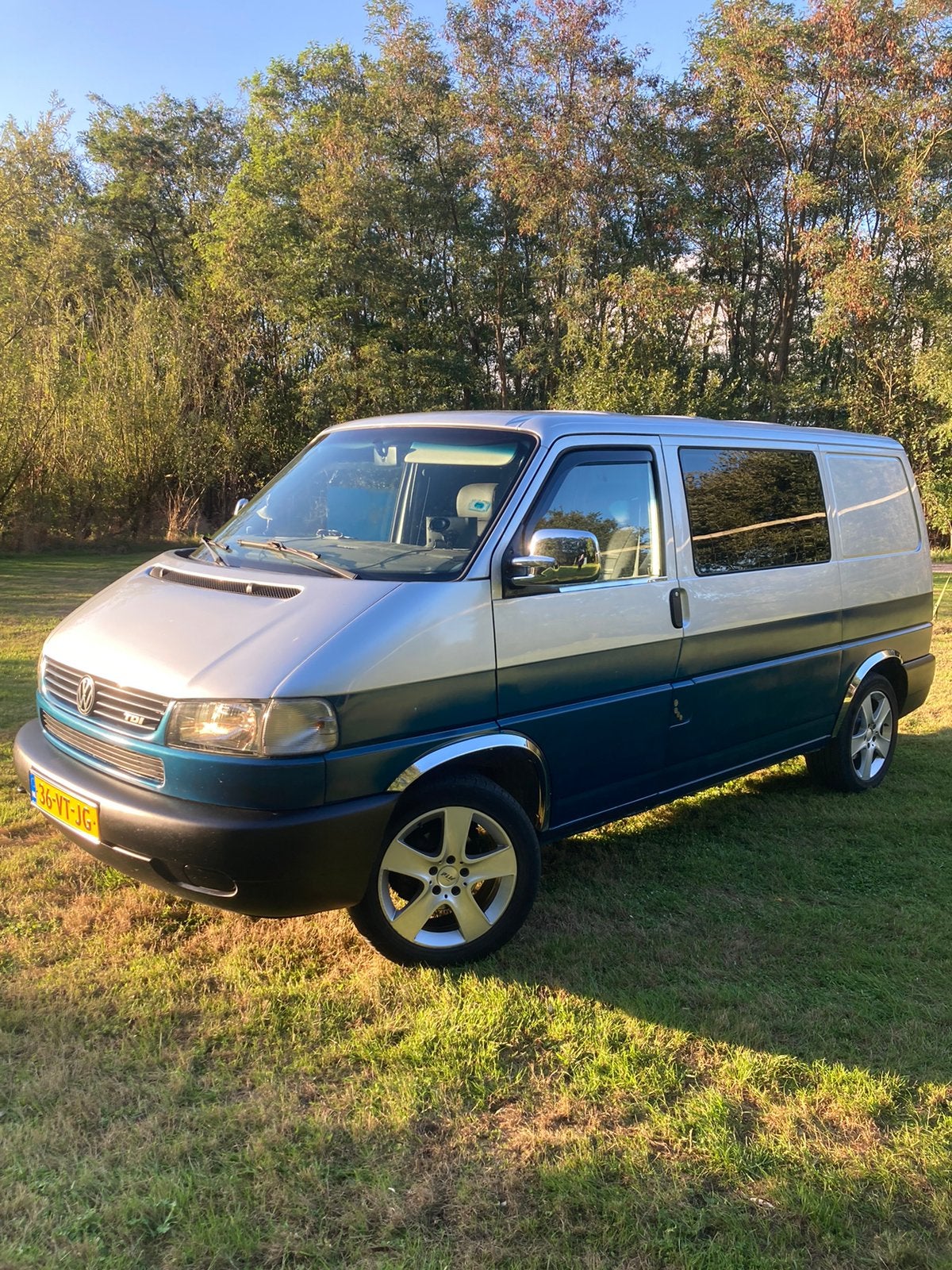 Goed rijdende en mooie T4 2.5 tdi, goede staat van onderhoud, Caravans en Kamperen, Campers, Buscamper of Camperbus, Volkswagen