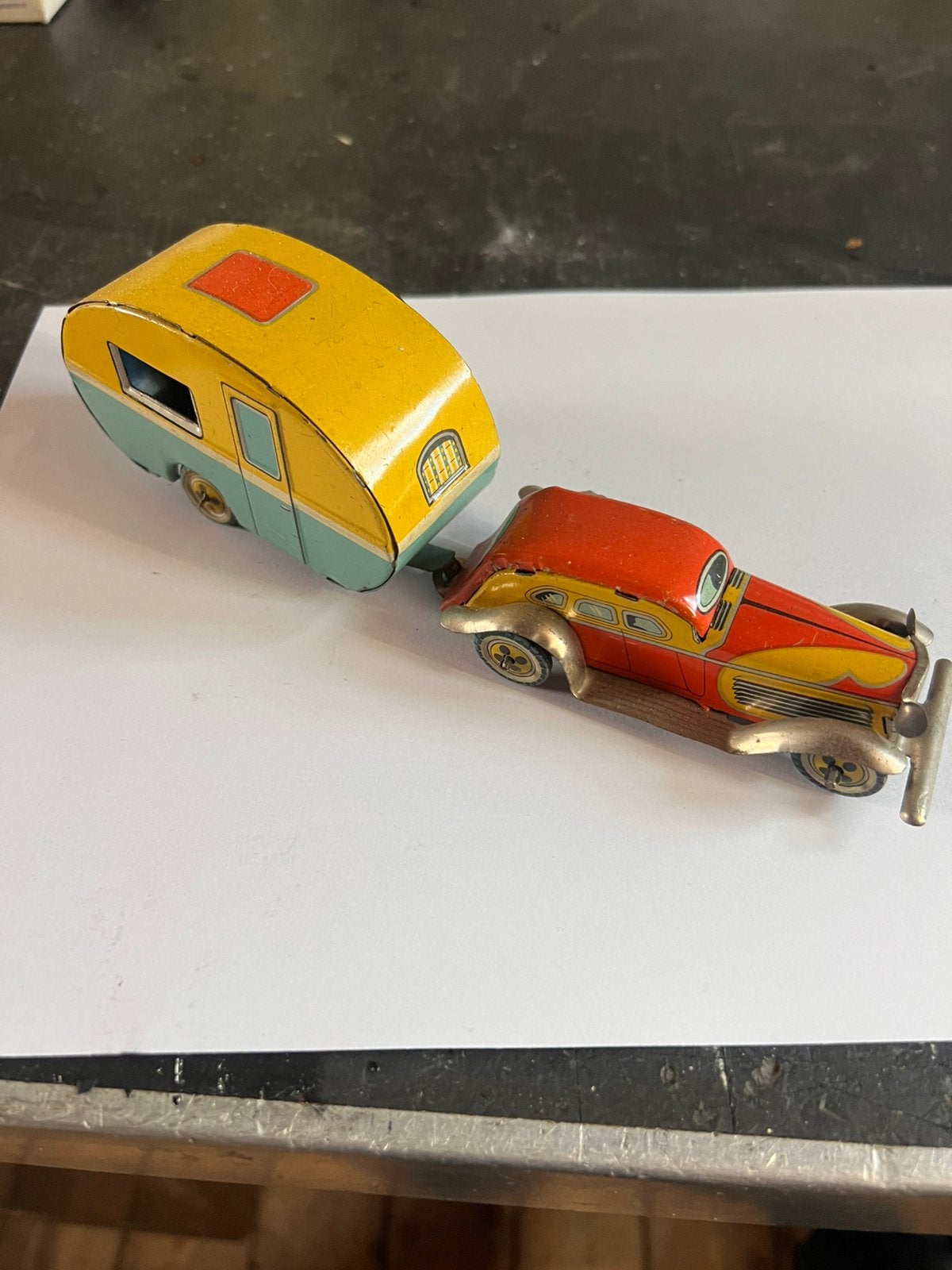 Antieke auto met caravan, Antiek en Kunst, Ophalen of Verzenden