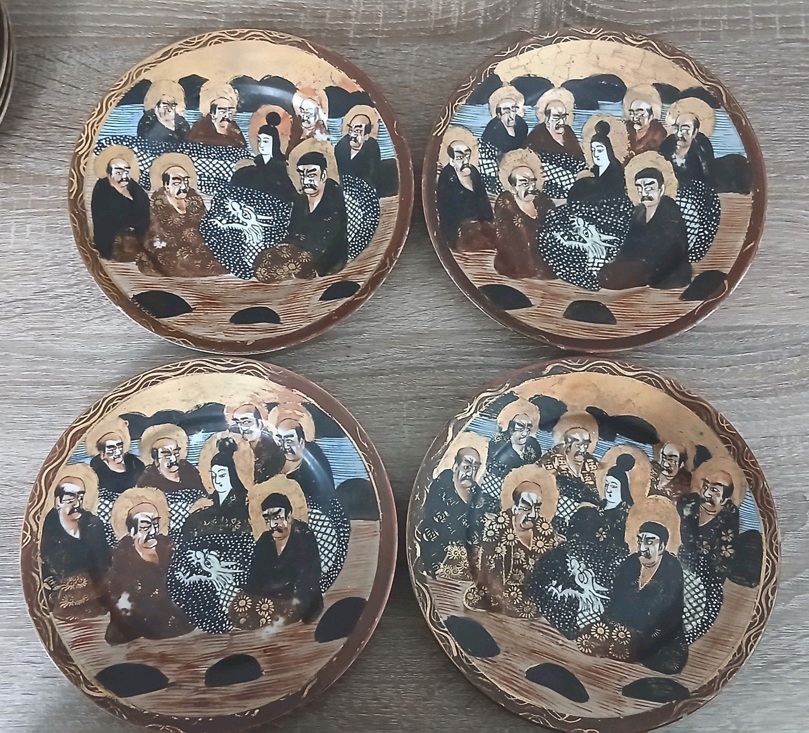 4 Antieke Japanse Satuma borden uit Meiji-periode ø18cm, Ophalen