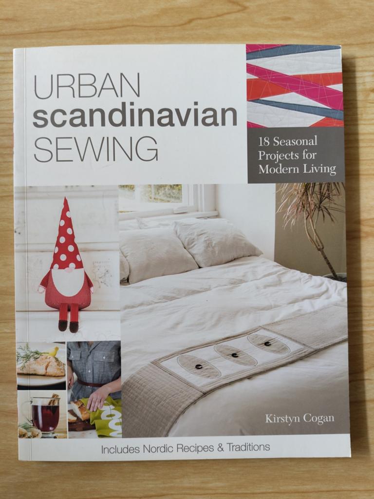 Urban Scandinavian Sewing - Kirstyn Cogan, Boeken, Gelezen, Ophalen of Verzenden, Borduren en Naaien, Kirstyn Cogan