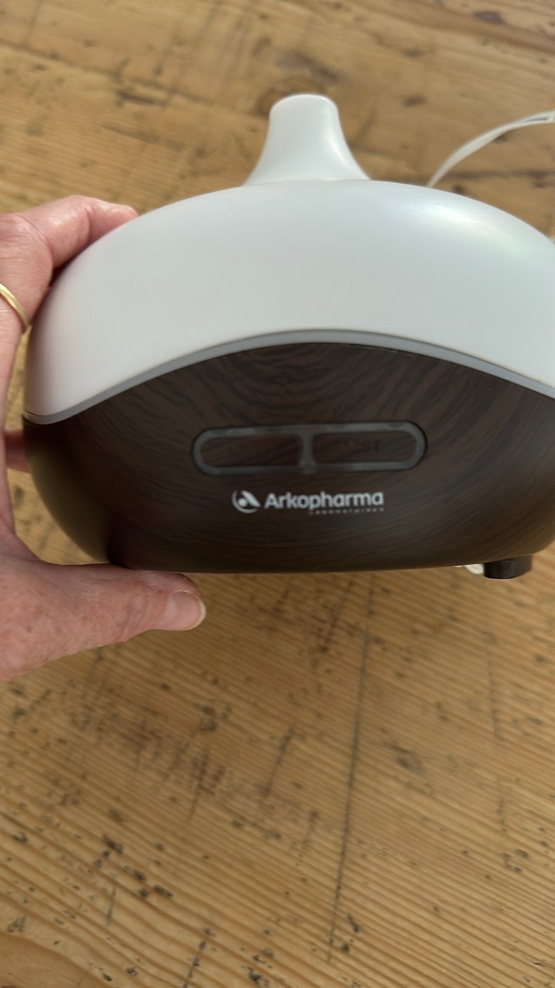 Aroma diffuser / Luchtbevochtiger, Ophalen, Kunststof, Zo goed als nieuw, Modern
