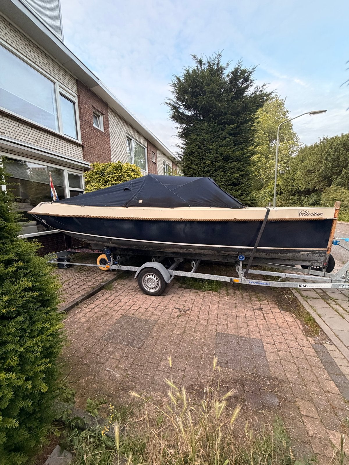 Elegante Elektrische Sloep met buiskap, Watersport en Boten, Sloepen, Ophalen, Binnenboordmotor, Elektrisch, Buiskap