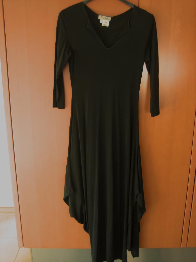 Chique sexy diep zwarte jurk SASSIA PARIS 34-36 Snazzeys, Kleding | Dames, Verzenden, Zwart, Nieuw, Sassia