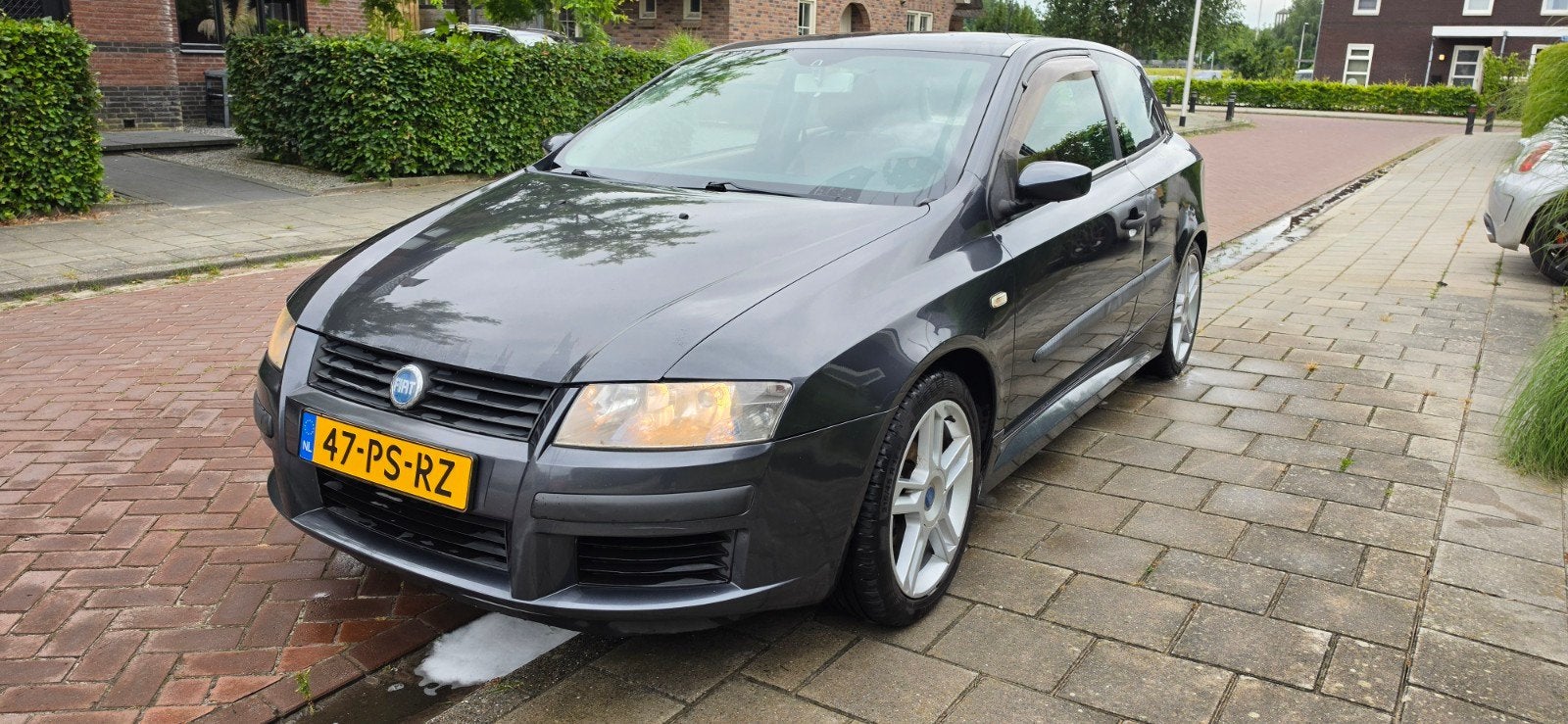 Fiat Stilo 1.4 16V 3DR 2004 Grijs, Auto's, Fiat, Particulier, Stilo, ABS, Airbags, Airconditioning, Android Auto, Apple Carplay